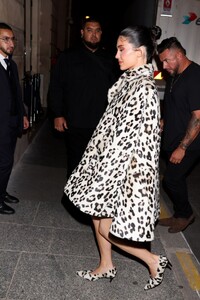 kylie-jenner-arriving-at-her-hotel-in-paris-06-23-2024-3.jpg