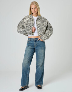 larry-crop-denim-jacket-leopard-full-jw226143pntr1.jpg