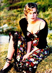 marie_claire_bis_1993_69.thumb.jpg.e9c89b5404d90a3c7c5d25ff44c9436b.jpg