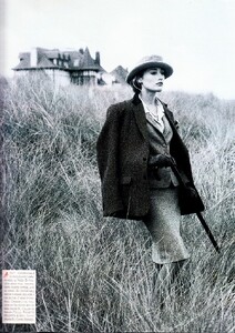 marie_claire_fr_jan_1992_31.thumb.jpg.0aa369c10daf0327063b7edebe7bb35a.jpg