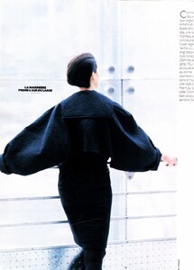 marie_claire_fr_sept_1990_12.thumb.jpg.89a1c2ddb6642a245028674c0cdc7b0c.jpg