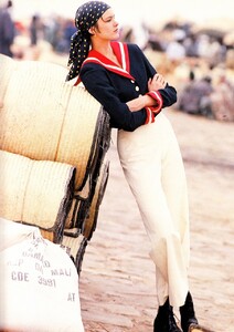 marie_claire_italia_march_1990_63.thumb.jpg.81da2f7b53847f3e2ddf265a4246387a.jpg