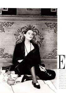 marie_claire_italia_oct_1989_24.thumb.jpg.1486b1bd4e9c3cfe54e8c132bc56e80f.jpg