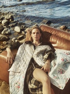 rebecca-ferguson-vogue-scandinavia-june-july-2024-1.thumb.jpg.b350e5aceeb36b62e908b47fd0d43b54.jpg