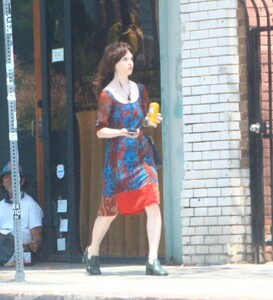 sophie-thatcher-out-for-iced-drink-in-los-angeles-06-05-2024-4.jpg