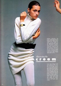 uk_vogue_dec_1986_34.thumb.jpg.655a96631b947ae1c93d0c4db8726ddb.jpg
