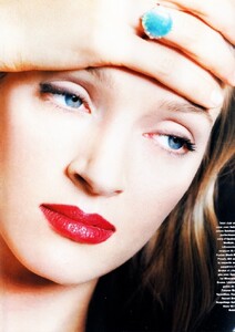 vogue_paris_nov_1994_11.thumb.jpg.a5bf664861361464c879887e533b9d42.jpg