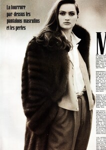 vogue_paris_sept_1988_46.thumb.jpg.ef0fa00a1dd715c1e6f82fc4a34e8fe7.jpg