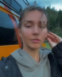 [2024.07.01] rachelc00k_An9lO4k.jpg