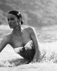 [2024.07.06] sofiaresing_450145410_18446122471031551_690948099880597732_n.jpg