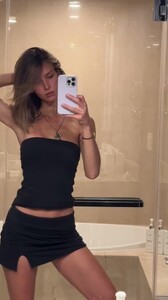 [2024.07.11] rachelc00k_An_SICtQ1eU8.jpg