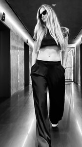 [2024.07.18] barrefaeli_451626969_18449850898041153_9153622458455538496_n.jpg