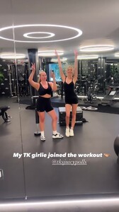 [2024.07.19] elizabethcturner_An9cdpRdlIvBJp.jpg