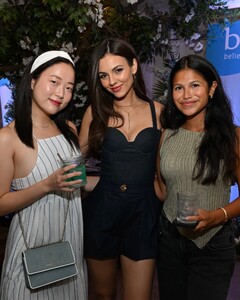 [2024.07.24] victoriajustice_452324090_364779029986206_656086009545097596_n.jpg