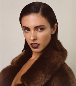 [2024.07.25] breestanchfield_452416943_1194398305241848_5143366049265946884_n.jpg