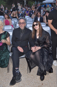 7735867-monica-bellucci-et-tim-burton-3580x0-2.thumb.jpg.b5b8de42a92571f3c91d9dfc7a84137e.jpg