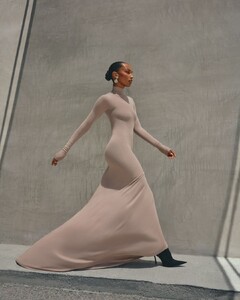 Behind the photo (1).jpg