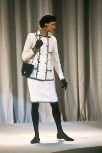 Chanel_SS1989_HC_Ines_07.jpg