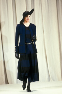 Chanel_SS1989_HC_Ines_09.jpg