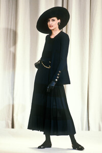 Chanel_SS1989_HC_Ines_10.jpg