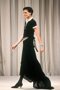 Chanel_SS1989_HC_Ines_13.jpg