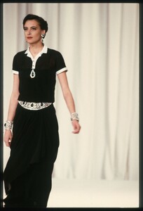 Chanel_SS1989_HC_Ines_14.jpg
