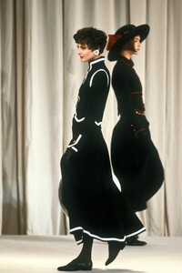 Chanel_SS1989_HC_Ines_27.jpg