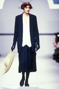 Chanel_SS1989_Ines_de_la_Fressange_13.jpg