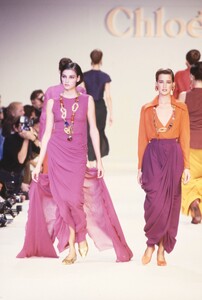 Chloe_SS1989_Suzanne_Lanza_02.thumb.jpg.618ae9b06bf1d45b2ea048b02d199129.jpg