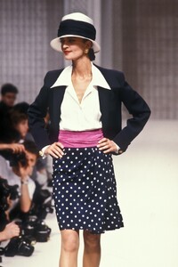 Christian Dior SS 1989 Haute Couture 043.jpg