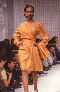 Christian_Dior_SS1989_HC_Iman_06.jpg