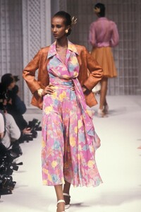 Christian_Dior_SS1989_HC_Iman_10.jpg