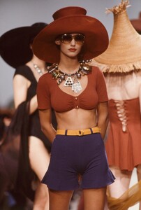 Christian_Lacroix_SS1989_Marpessa_01.jpg