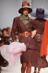 Christian_Lacroix_SS1989_Sonia_Cole_01.jpg
