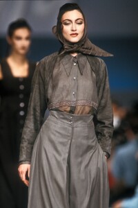 Claude Montana 1989 Women RTW 19.jpg