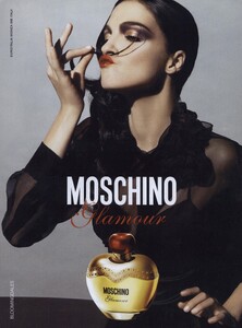 Demarchelier_Glamour_by_Moschino_Fragrance_2009_01.thumb.jpeg.898b3f7f248c646a963d8827765ccca3.jpeg