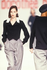 Dorothee Bis SS 1989 Cathy Gallagher 01.jpg