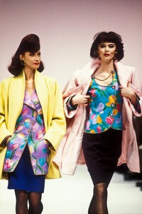Emanuel Ungaro 1989 Haute Couture 13.jpg