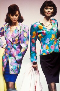 Emanuel Ungaro 1989 Haute Couture 15.jpg