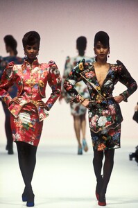 Emanuel Ungaro 1989 Haute Couture 26.jpg