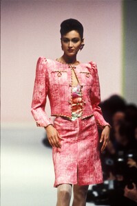 Emanuel Ungaro 1989 Haute Couture 38.jpg