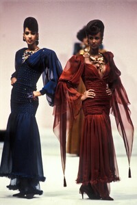 Emanuel Ungaro 1989 Haute Couture 41.jpg