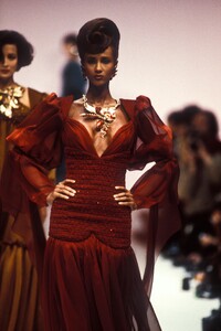 Emanuel Ungaro 1989 Haute Couture 42.jpg
