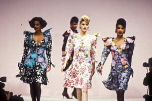 Emanuel Ungaro 1989 Haute Couture 57.jpg