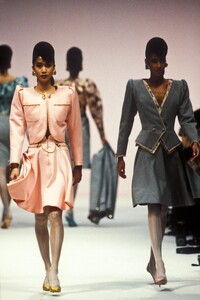Emanuel Ungaro HC SS 1989 Anna Bayle 01.jpg