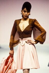 Emanuel Ungaro HC SS 1989 Anna Bayle 03.jpg