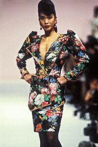 Emanuel Ungaro HC SS 1989 Anna Bayle 06.jpg