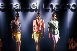 Emanuel Ungaro SS 1989 Karla Otis 04.jpg