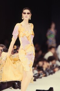 Emanuel Ungaro SS 1989 Susanna Linsmayer 06.jpg
