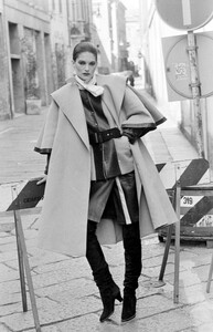 Gianfranco_Ferre_FW1982_Advanced_15.jpg